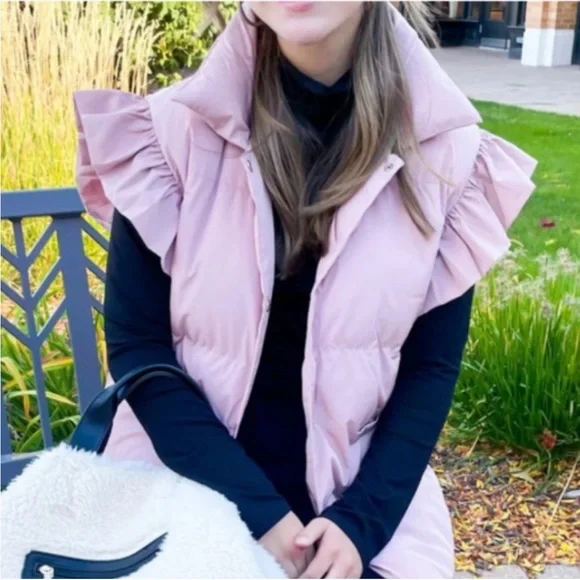 Bucket List Dusty Pink Ruffle Sleeve Oversized Puffer Vest size M - Picture 2 of 12